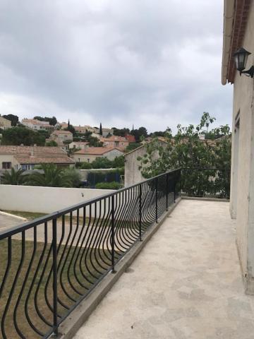 Haut De Maison Entierement Renove Avec Garage Carnoux-en-Provence Exterior foto